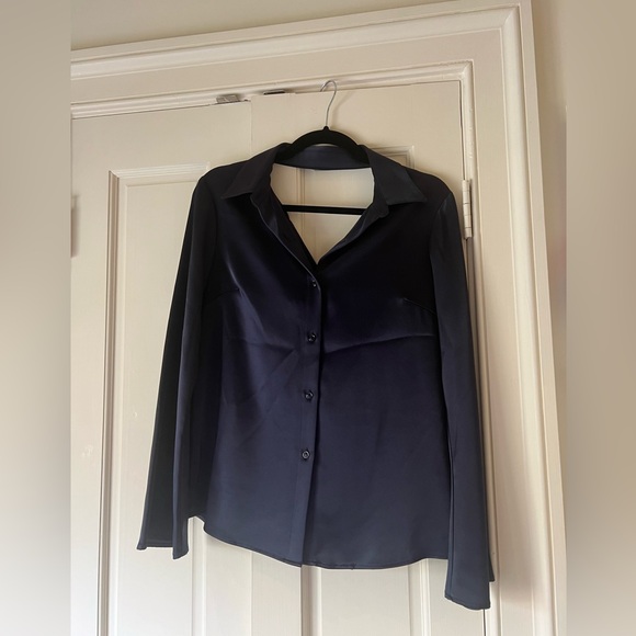 Drew navy button down with open back - Picture 1 of 2